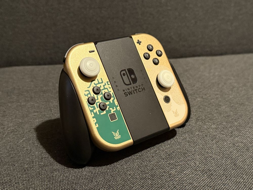 Nintendo Switch OLED The legend of Zelda edition