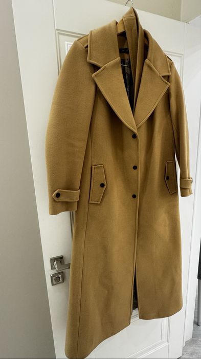 Продам пальто красивый