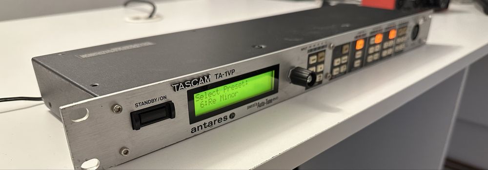 Vand procesor voce Tascam TA-1VP