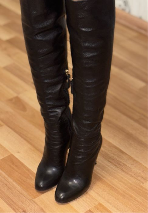 Продам женские сапоги-чулки из натуральной кожи!