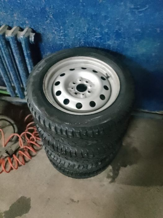 Зимняя резина 185/60/14 комплект