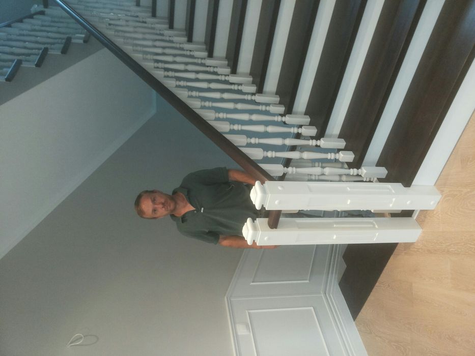 Изготовление и монтаж Лестниц из бука,дуб ясень сосна.любой сложности