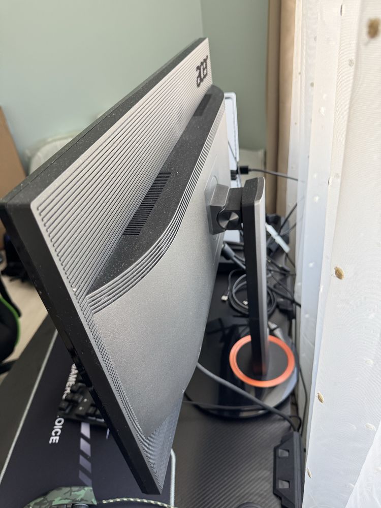 Геймърски монитор Acer XB270H