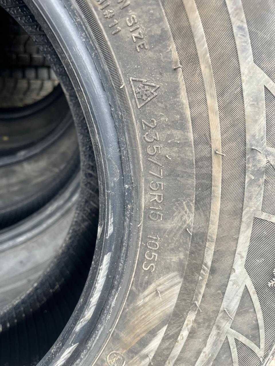 Продам резину 235/75 r15 sailun