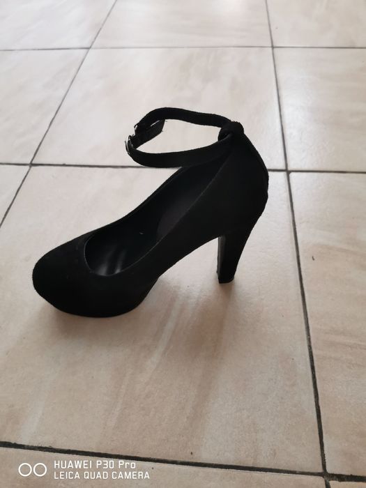 Pantofi cu toc gros
