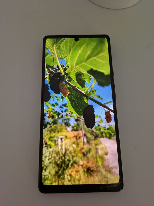 Телефон Google Pixel 6