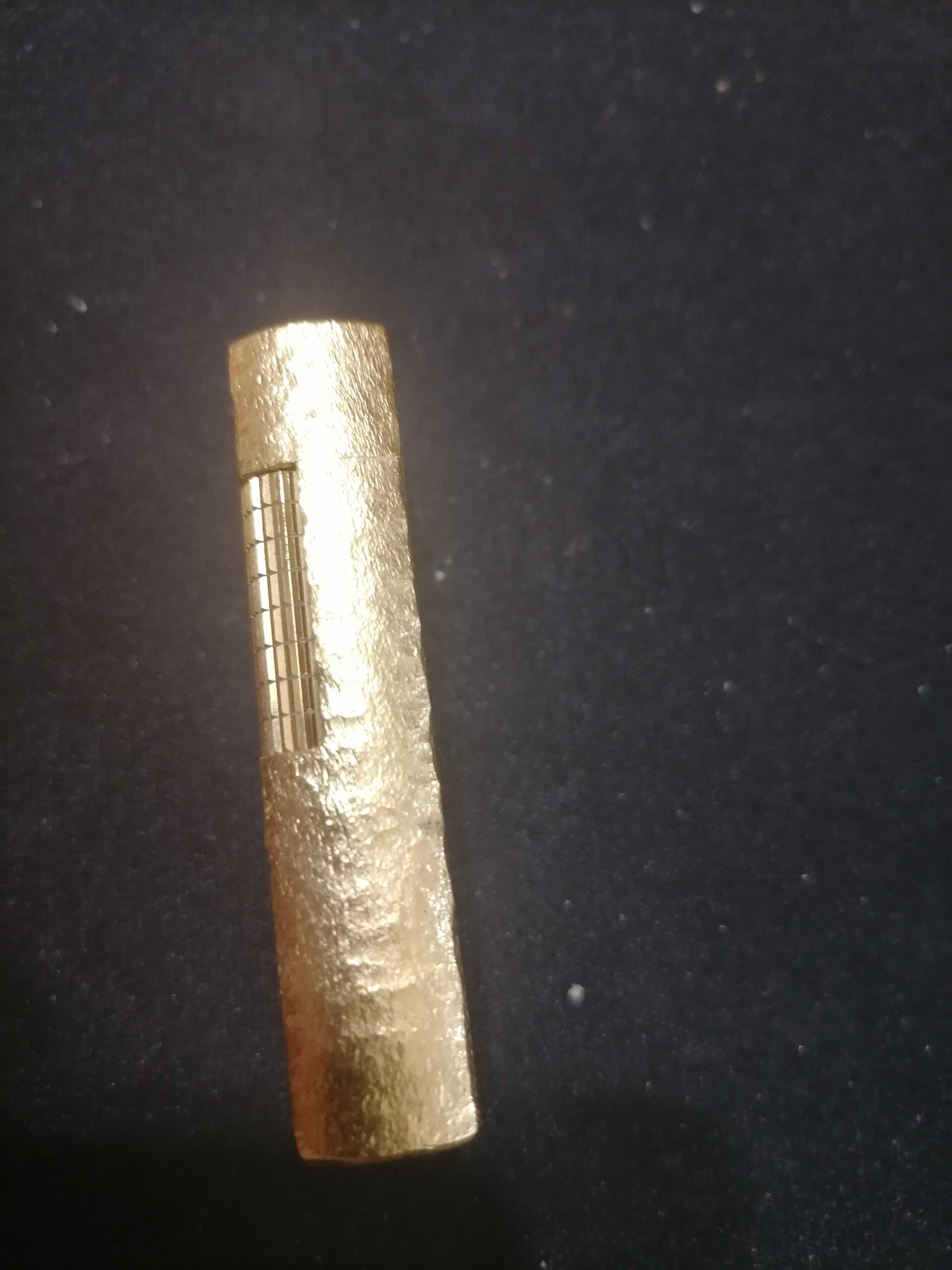 Bricheta Dunhill gold bar