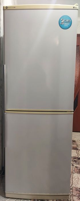Продам холодильник LG