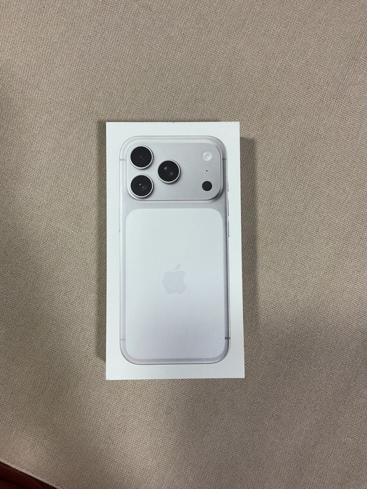 iPhone 17 pro 256 Gb Silver