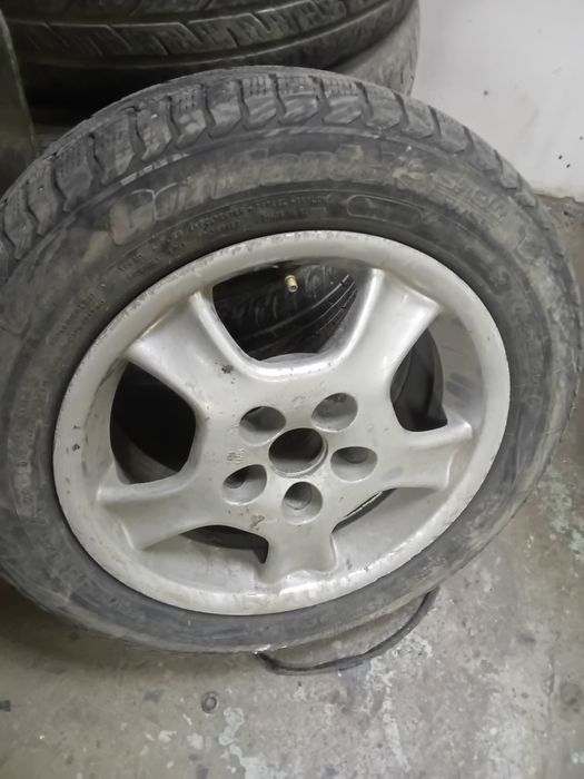 Продам диски от Mazda 626 разболтовка пять на 114.3