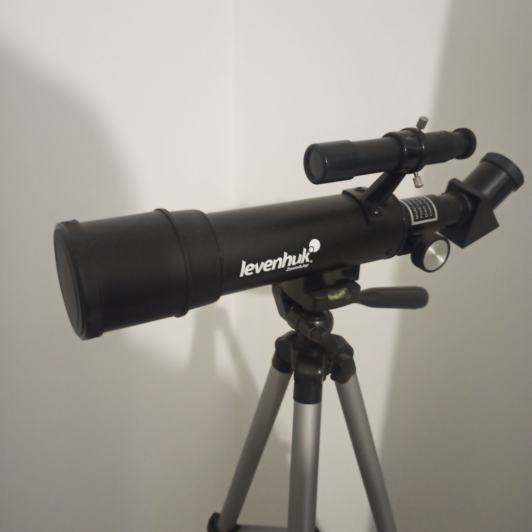 Telescop Levenhuk