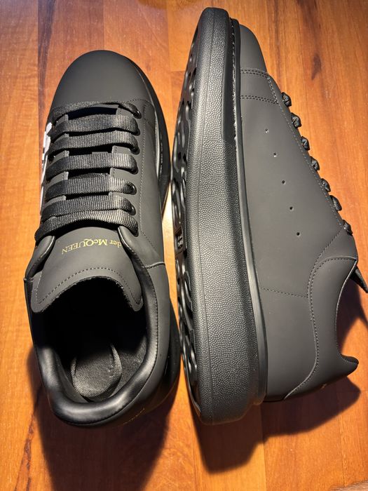 Pantofi Alexander McQueen stare impecabila