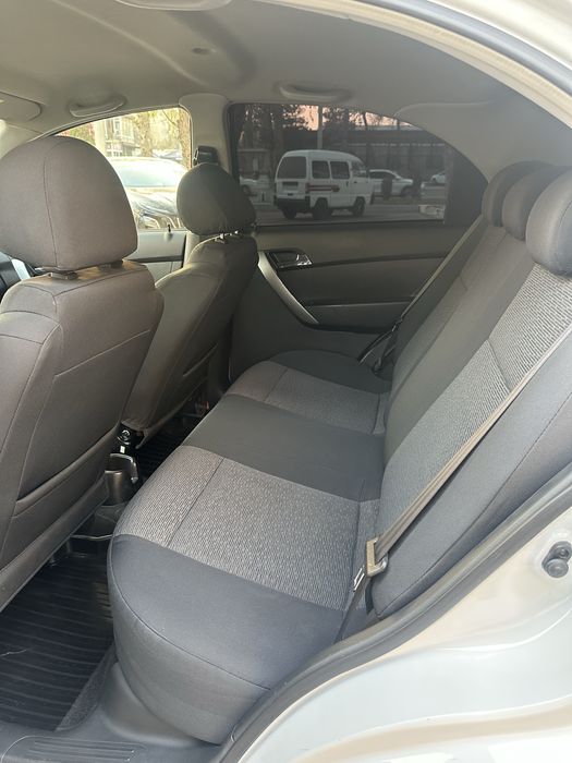 Nexia 3 sotiladi 2020 yil tozza kiraska 54000 km