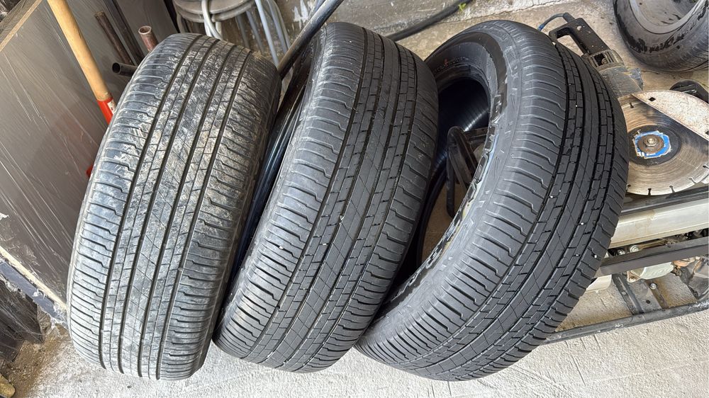 Продам резину р20 265/55 Bridgestone в отличном состоянии 2шт