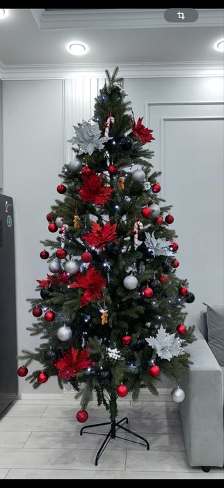 Продам елку 2.40 см