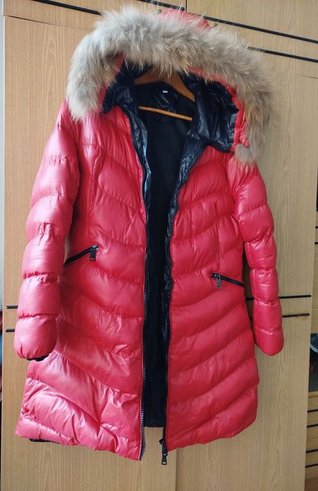 Червена шуба с пух
