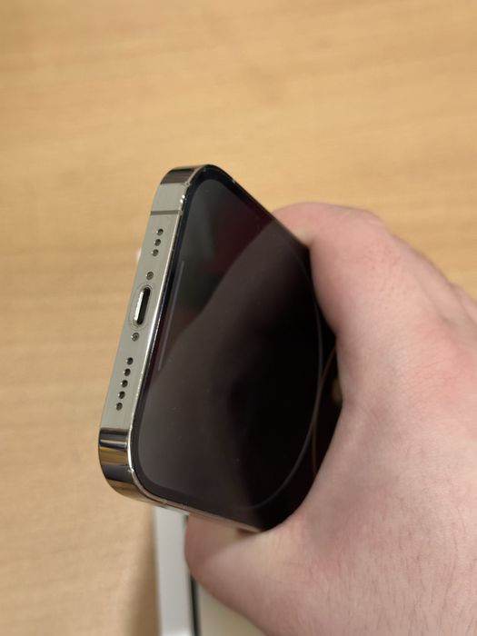 iPhone 14 Pro - Gold - 256 GB - Много запазен!