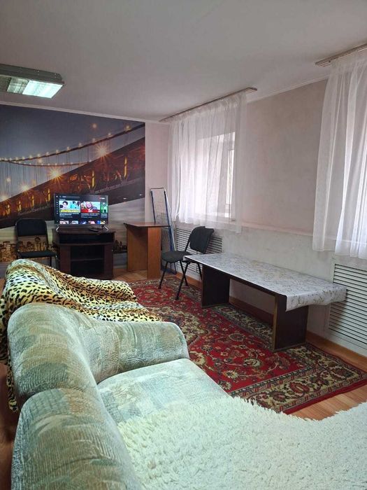 Хозяин, сдам без посредников квартиру 2й этаж 2комн напротив Аймера