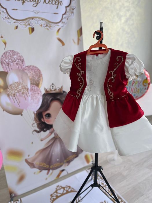 Тусаукесер 1-2 жаска арналган койлектер кыз балага 9 штук, 
База койле