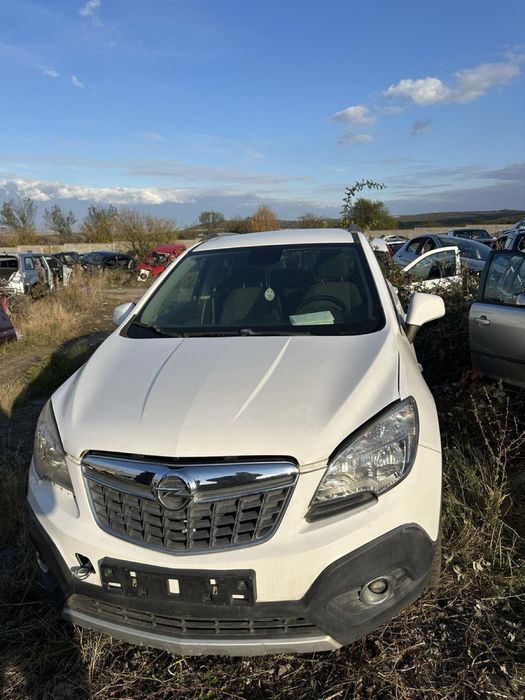 Опел Мока 1.7tdci продава се на части !