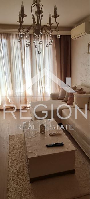 Дава се под наем Двустаен апартамент в Варна, Център - 65 кв.м за 765 € - Снимка #1