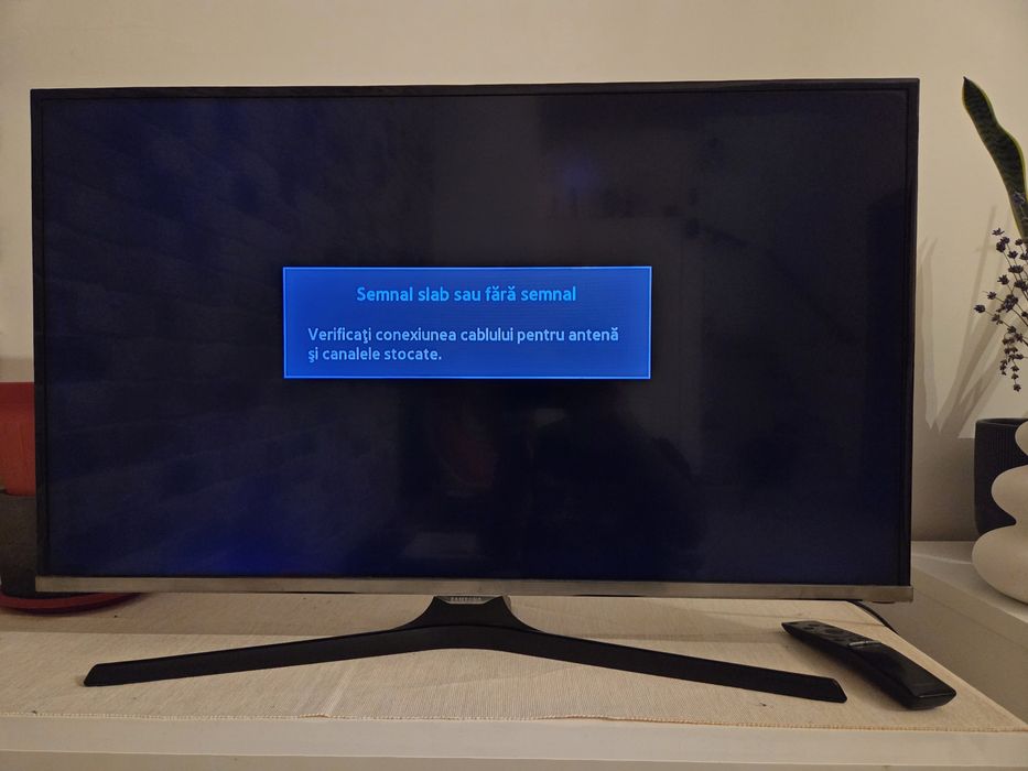 Televizor Samsung 80cm, NON-smart