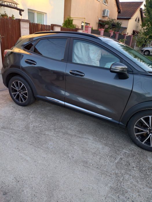 Vând Ford puma pentru piese
