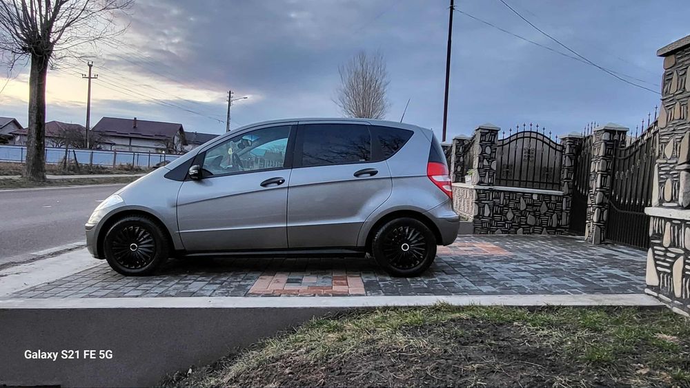 Mercedes a160 
An 2007 
Km 230.000 
Motor 2.0 5+1 trepte 
Diesel 
Masi