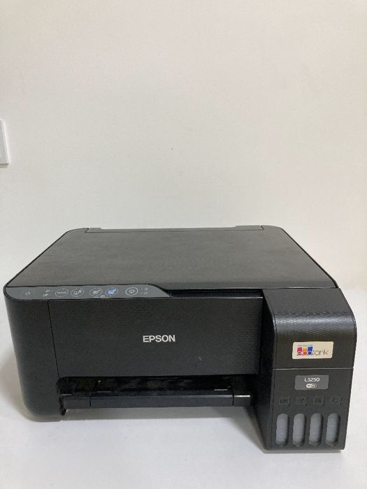 Rangli printer epson sotiladi