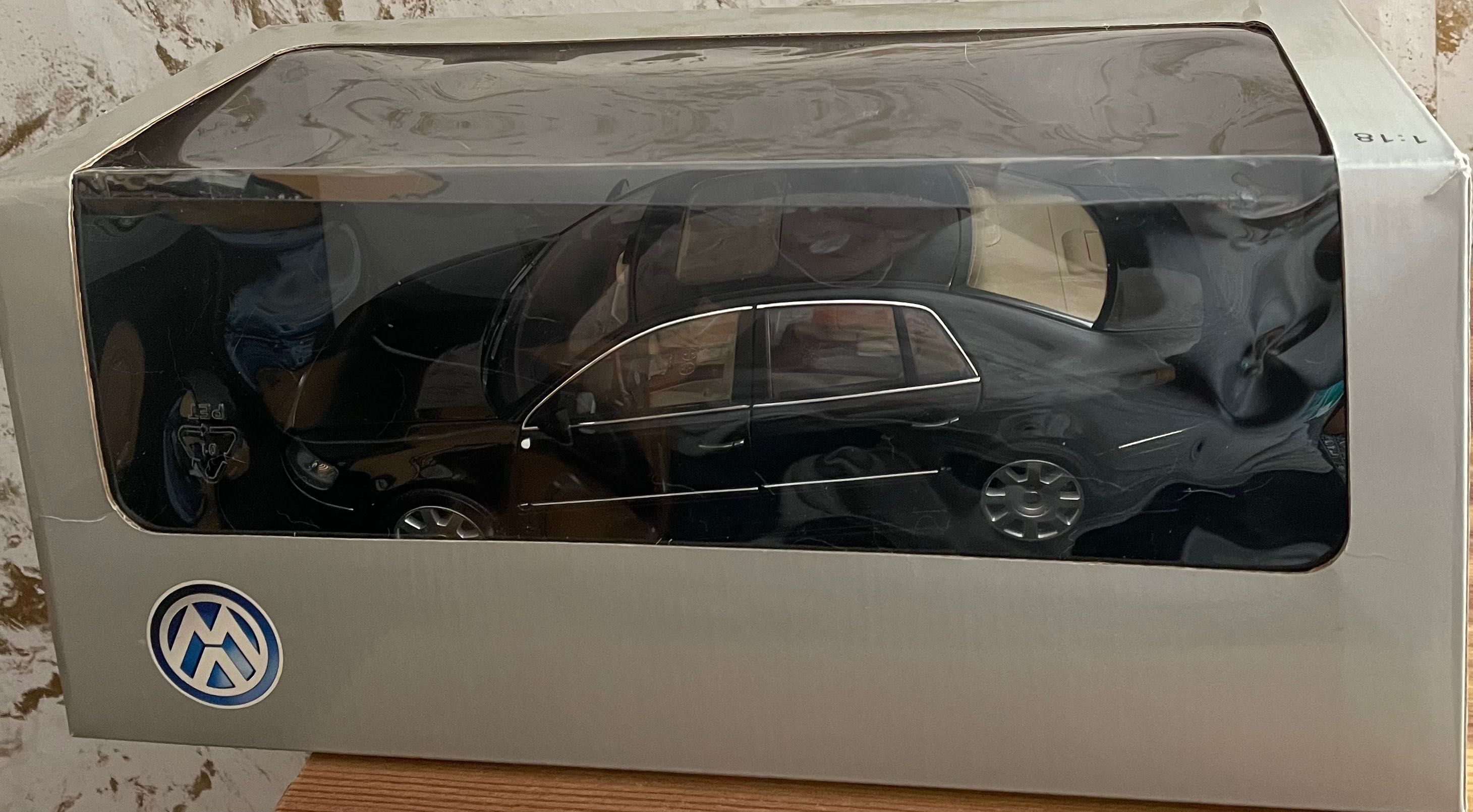 VW Phaeton, Autoart, Maщаб 1:18