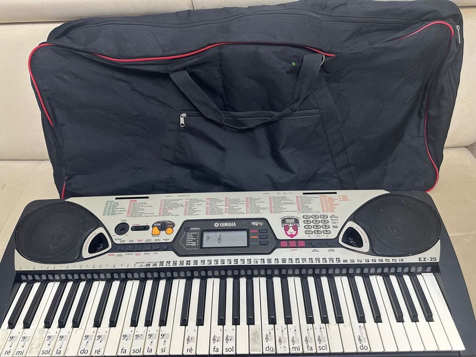 Vând tot ce se vede în poze , orgă Yamaha EZ_20