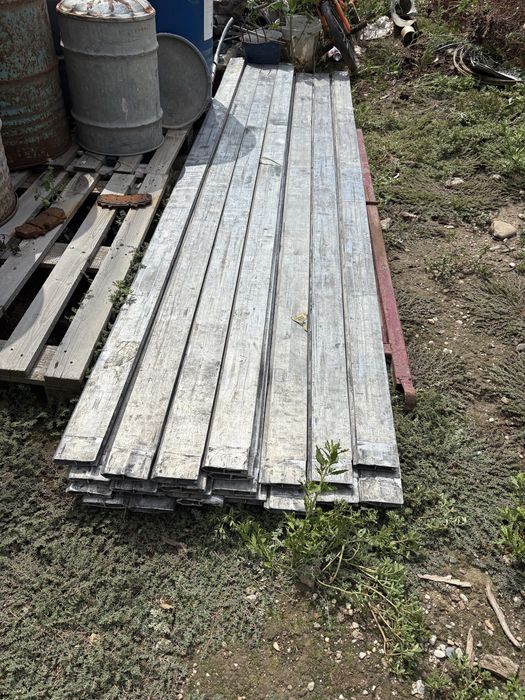 Stâlpi, usi, scânduri semiremorcă krone