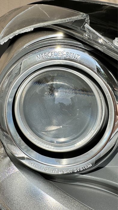 Far dreapta mercedes C-Class (w204)
