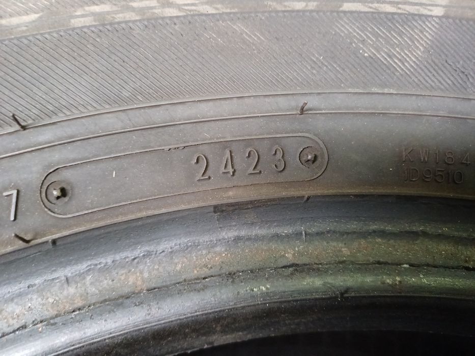 Гуми 235/65/16С  Фалкен