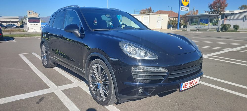 Autoutilitara 5 locuri Cayenne S 4.8 benzina