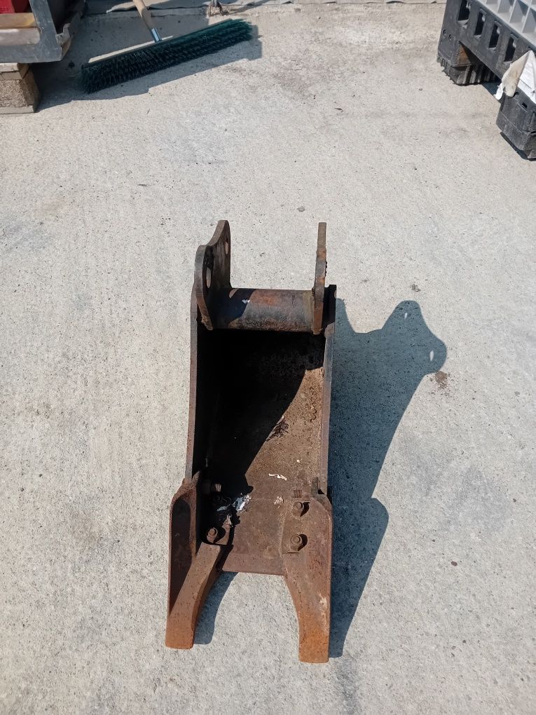 Cupa 20 cm miniexcavator 1.5 1.8 tone