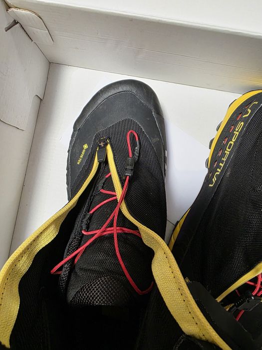 Туристически обувки La sportiva