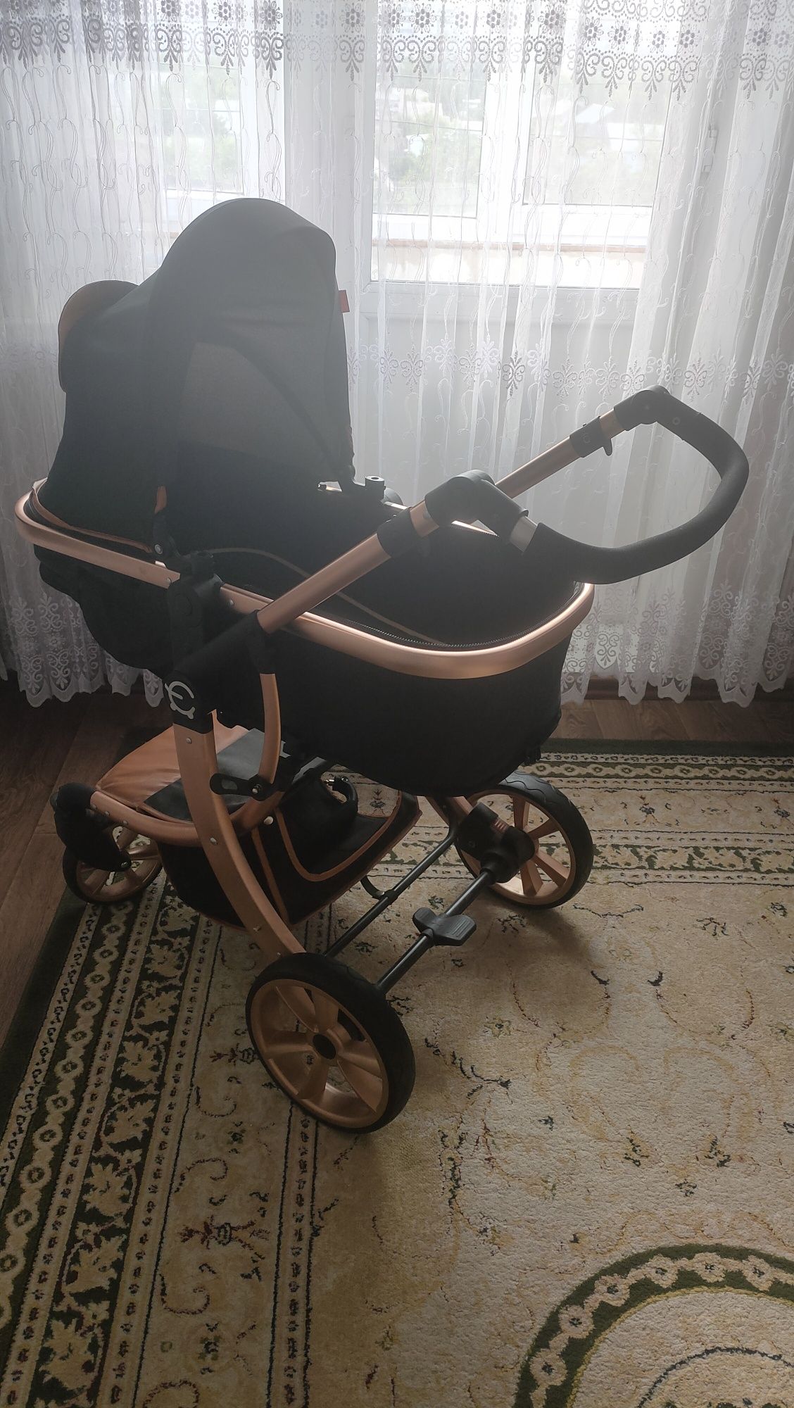 Продам детскую коляску
