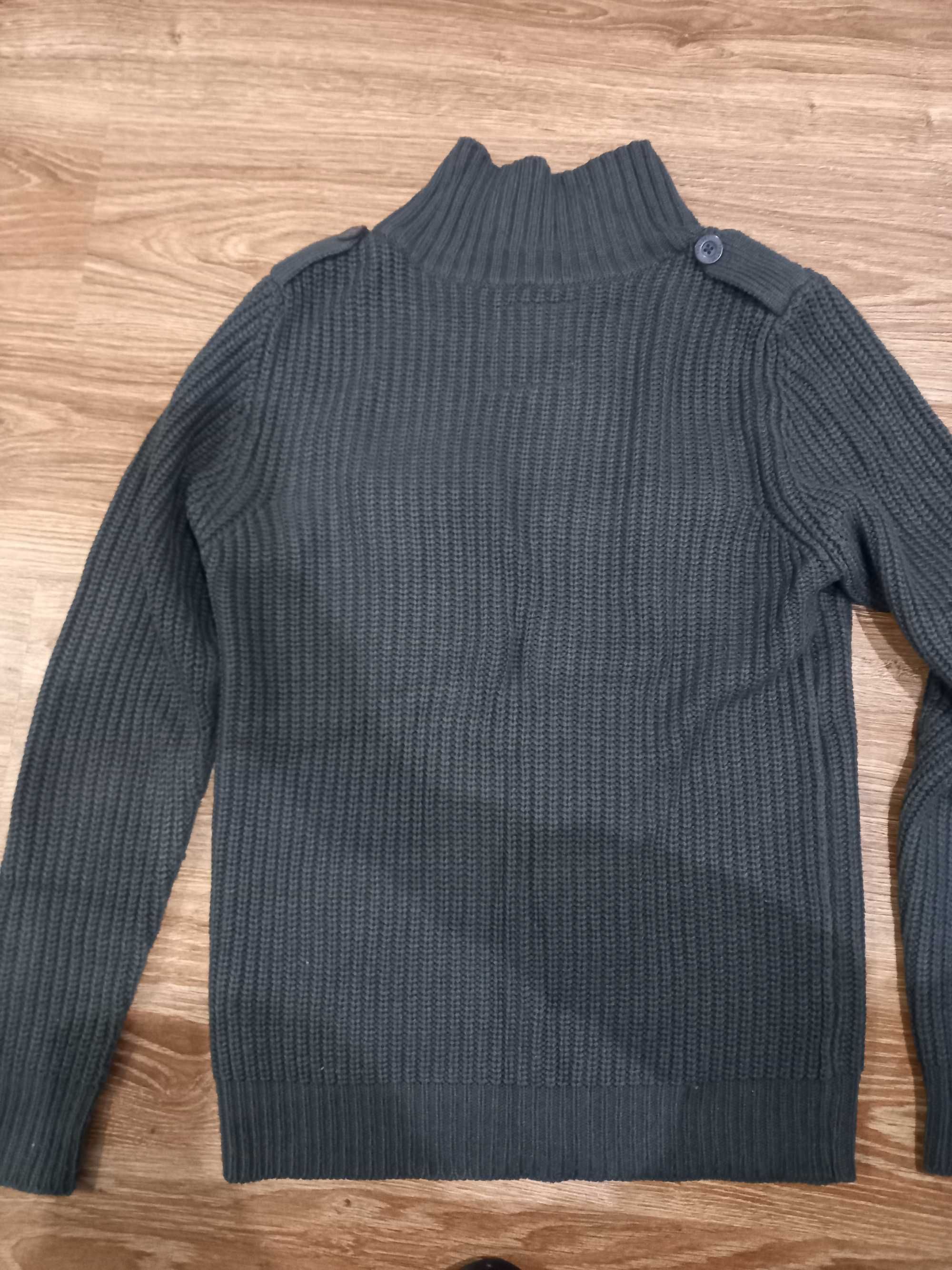 Пуловер ТЕРАНОВА-чисто нов