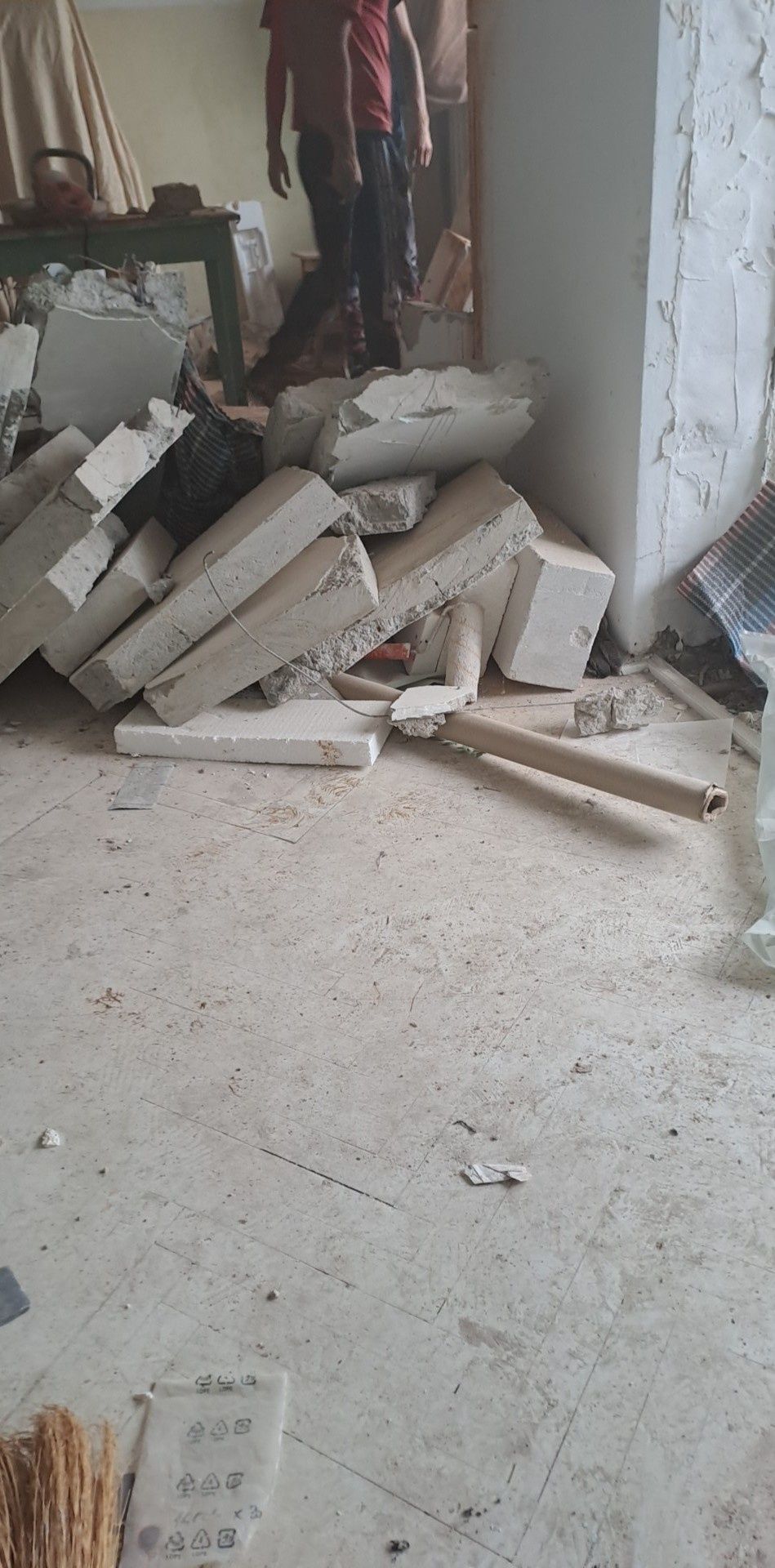 Tăiere Pereți/Găuri Hote/Demolări Ieftin.