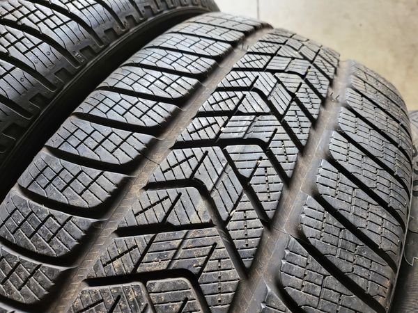 255/45/20 PIRELLI 4бр