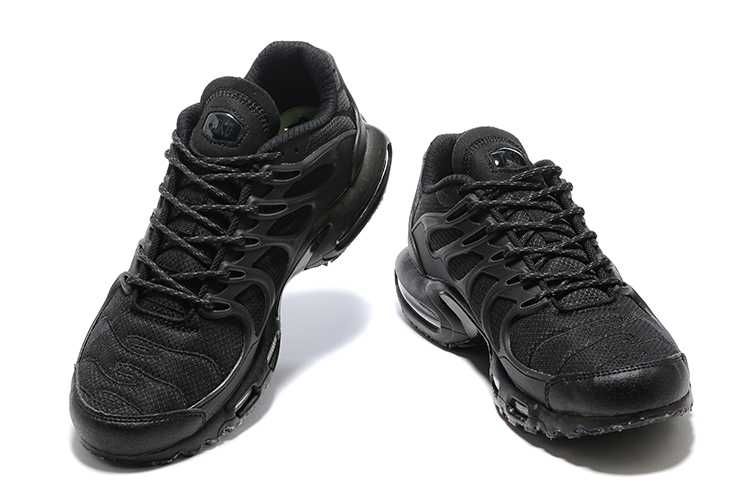 Мъжки маратонки Nike Air Max plus Tn размери 42,43