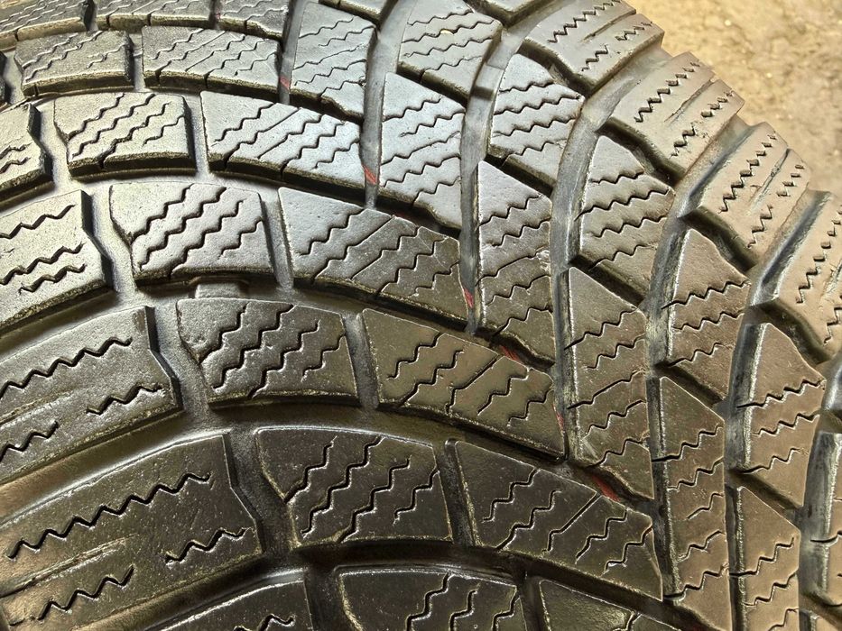 2x Anvelope Iarna 225/55 R17 runflat - Bridgestone Blizzak LM005 Drive