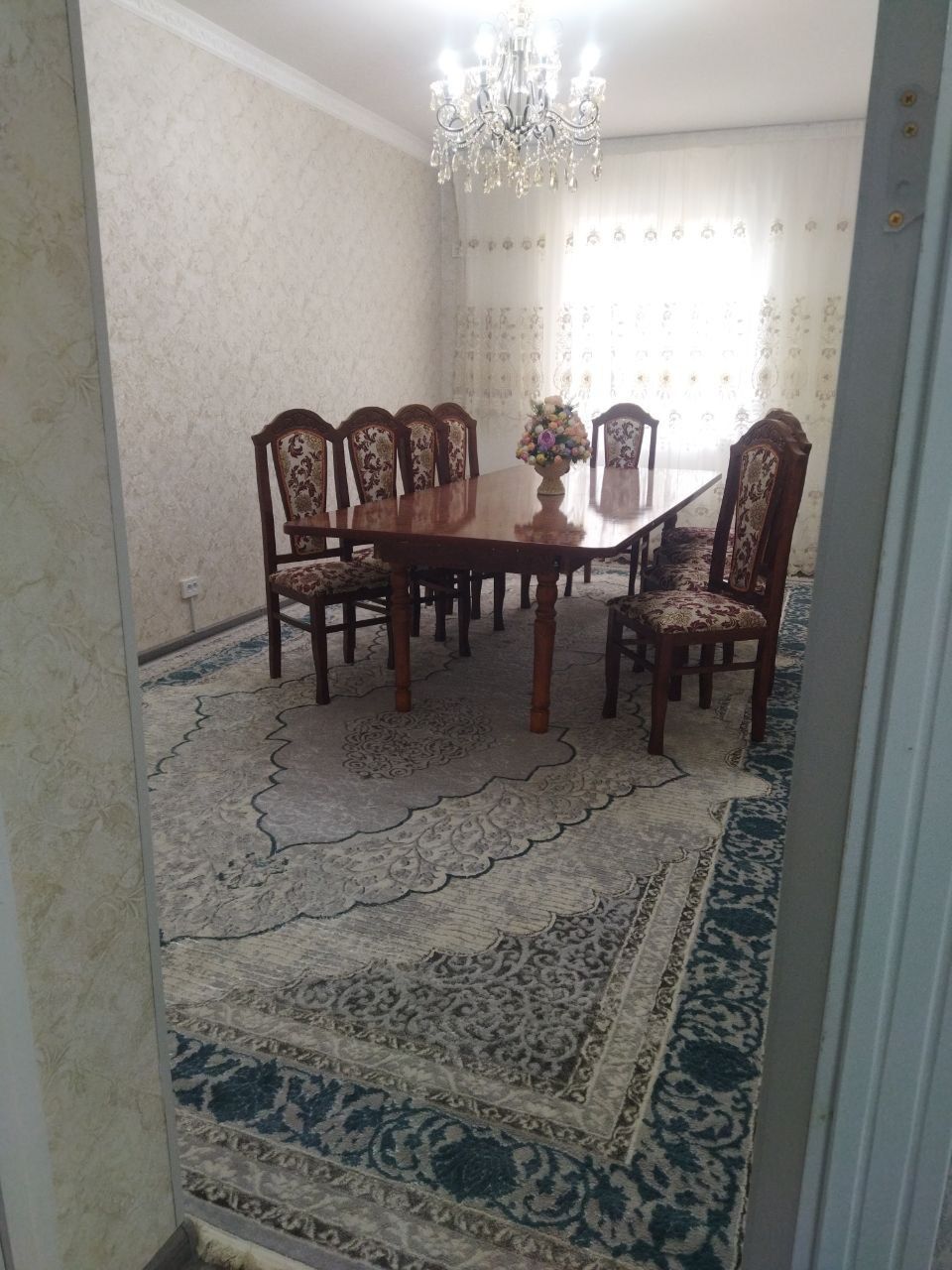 Бектемир туманда квартира,3 хонали,хамма шароитлар бор