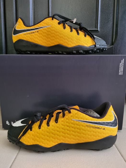 Бутонки /Стоножки / NIKE HYPERVENOM X номер 38