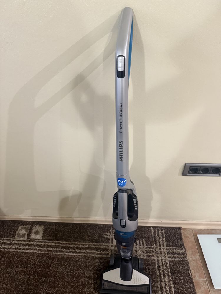 Вертикални прахосмукачка-Philips Power Pro Aqua 3in1-25,2v-2бр