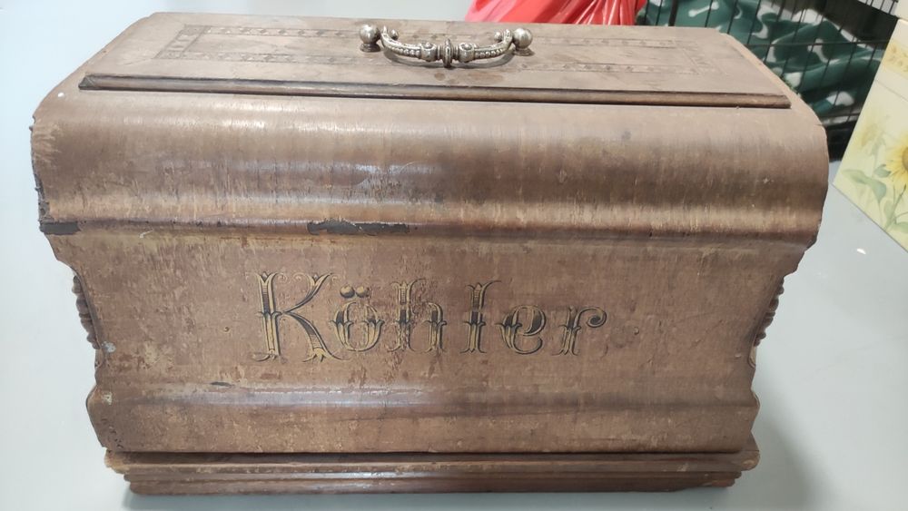 Masina de cusut Kohler de 100 ani