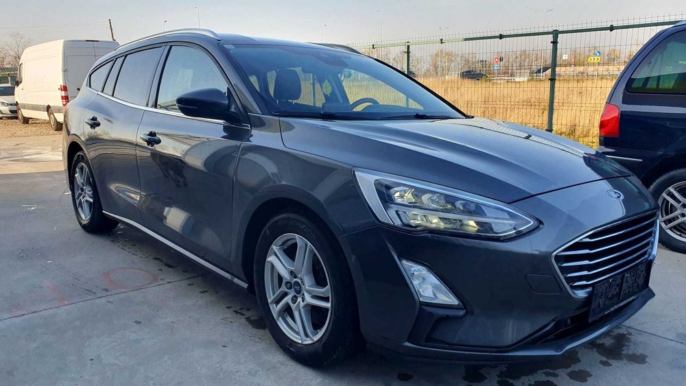 Ford Focus TITANIUM 2.0 Diesel 150 CP LED Automat Defect