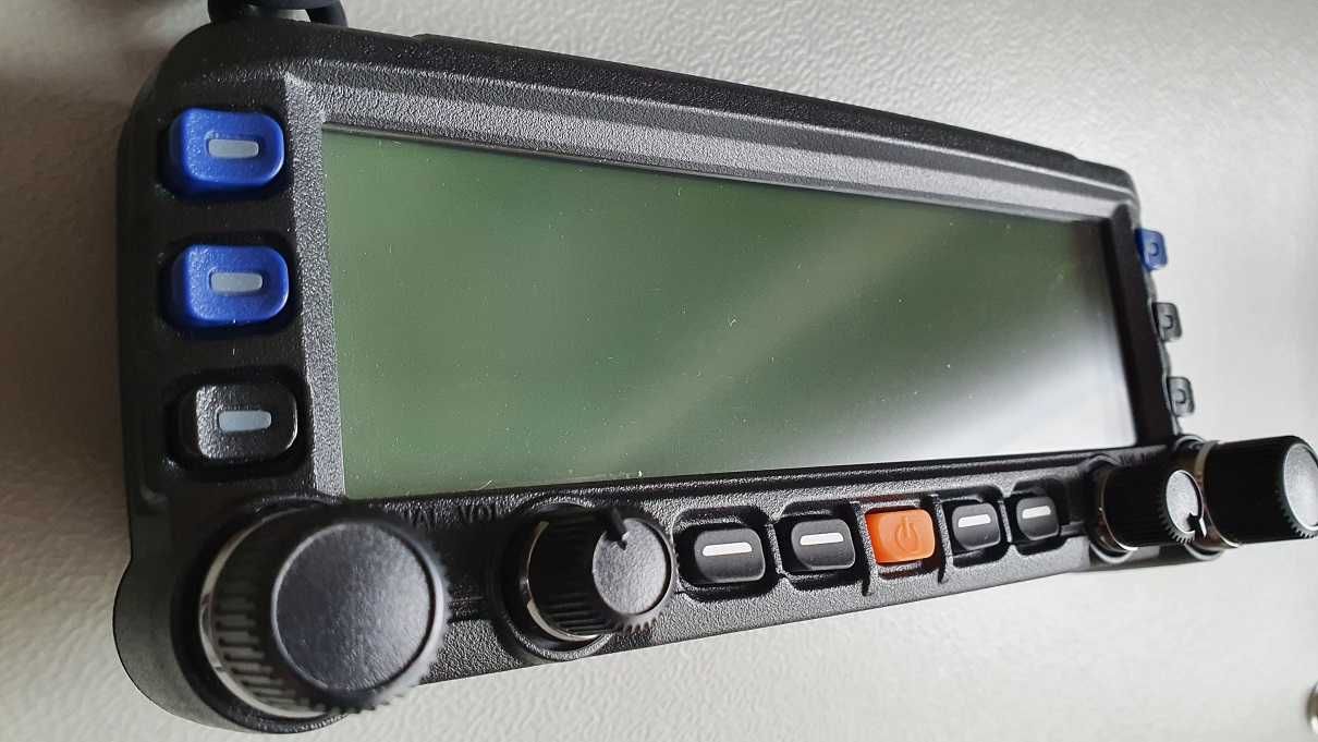 Yaesu FT-350 - Transceiver radioamatori