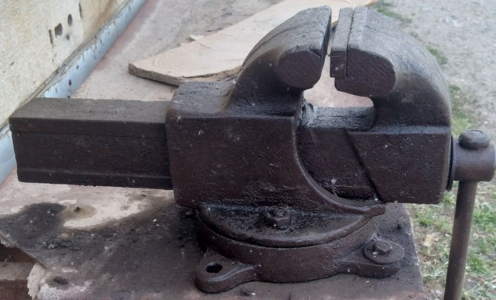 Тисы слесорные  советские